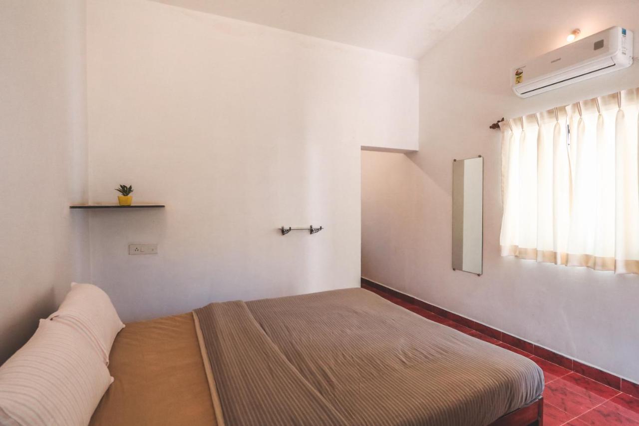 Piggy Hostel Vagator Extérieur photo